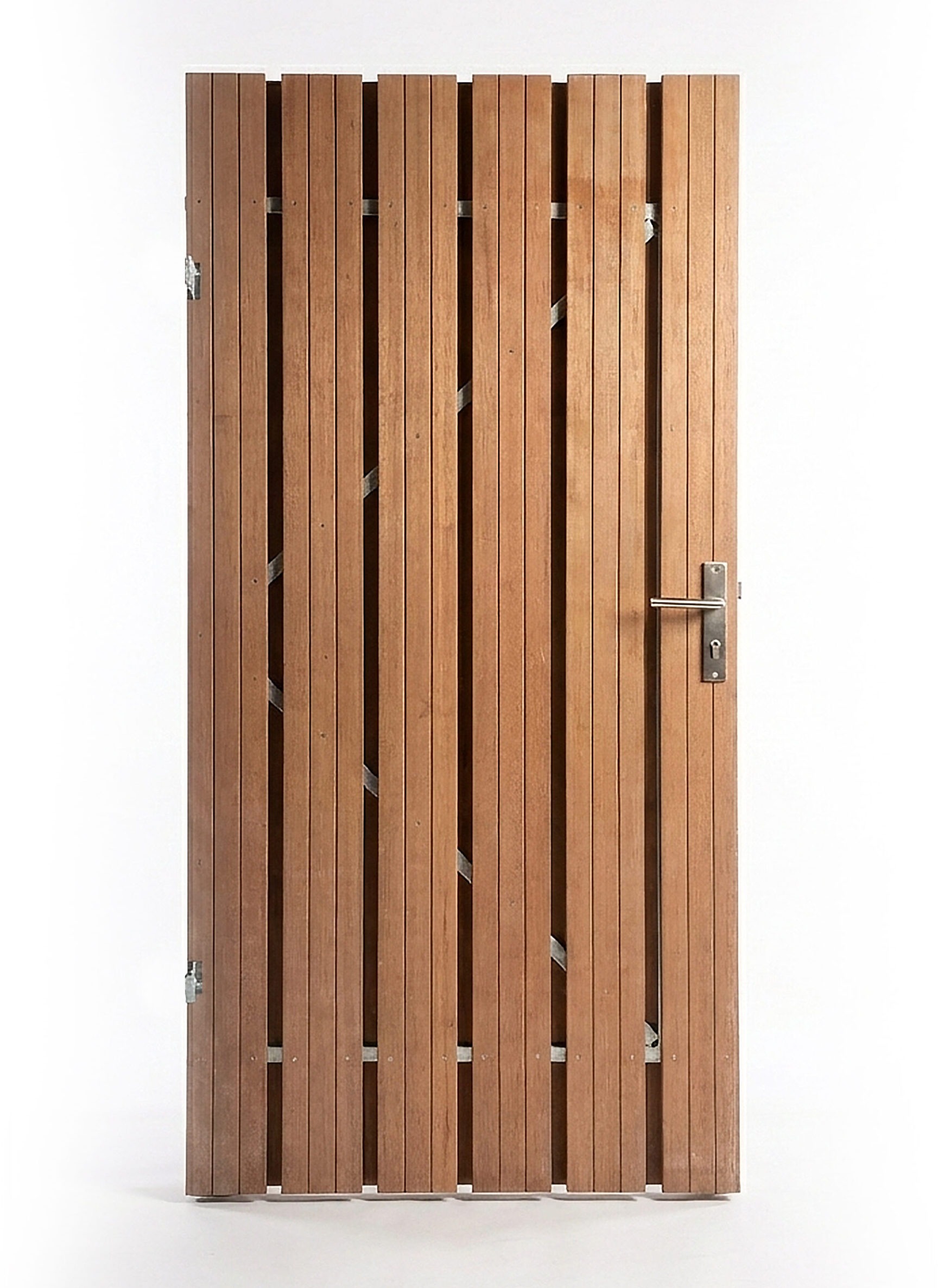 Bankirai deur stalen frame